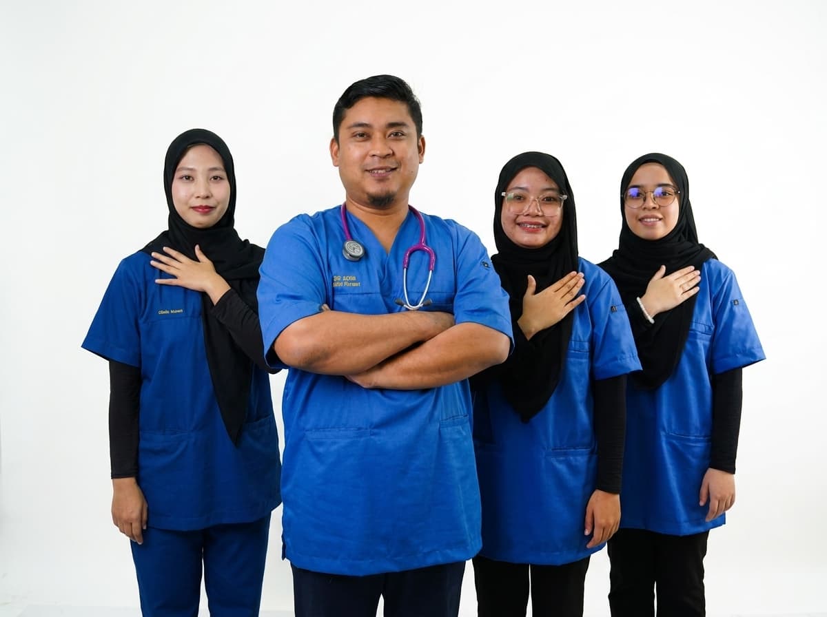 Pasukan Klinik Nurani Sabak Bernam — doktor dan staf yang mesra dan profesional